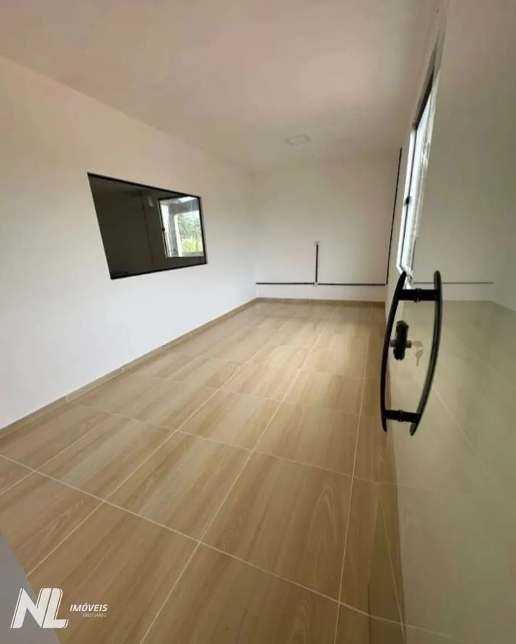 Galpão com salas comerciais em Candelária  400m² - Foto 4