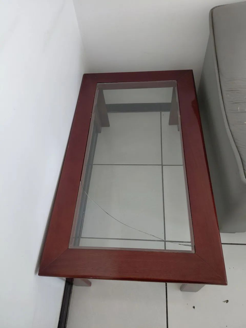 Mesa de centro com tampo de vidro  - Foto 2