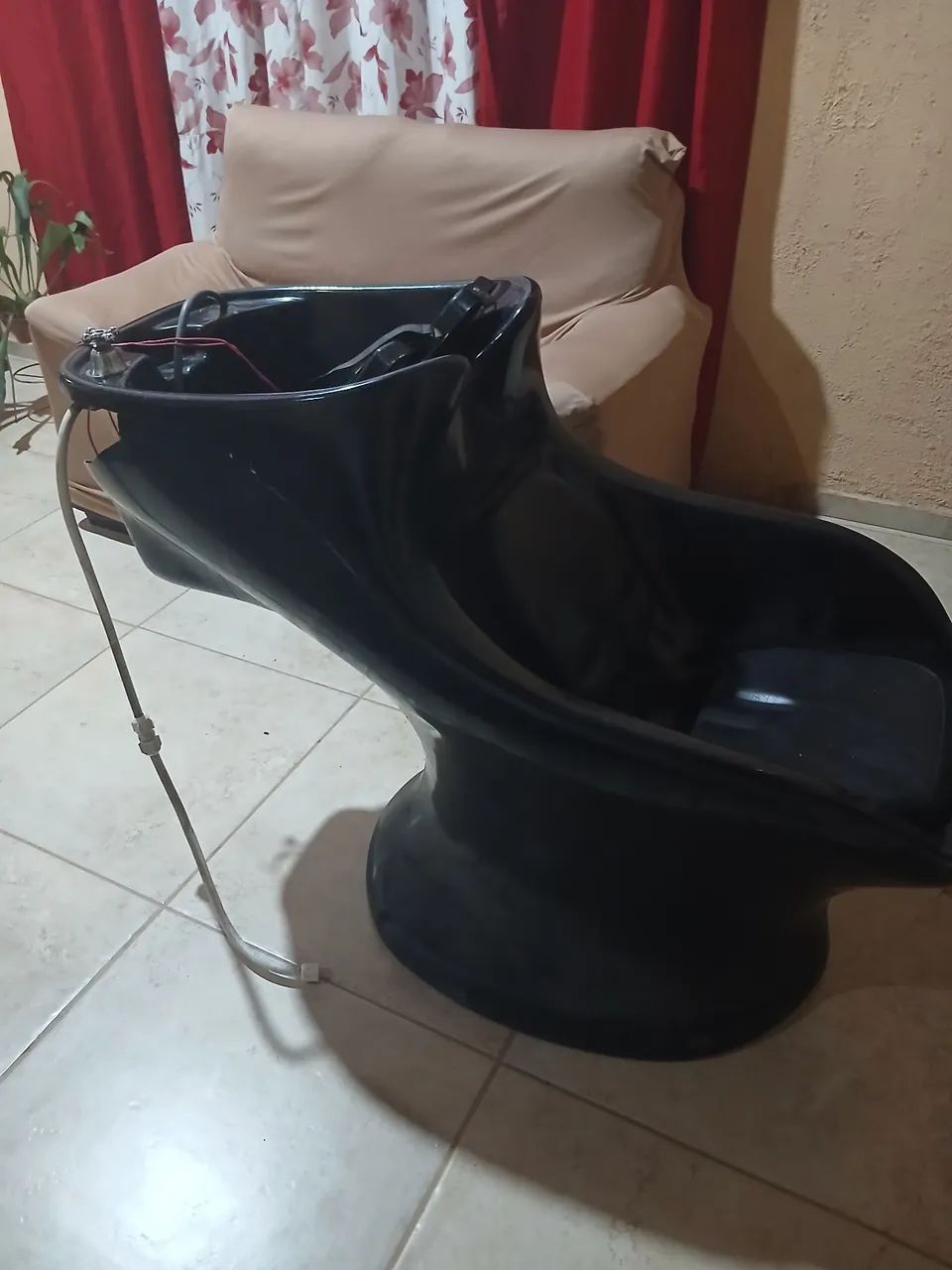 LAVATÓRIO PRA CABELERREIRA   220 VOLT. EM ÓTIMO ESTADO 