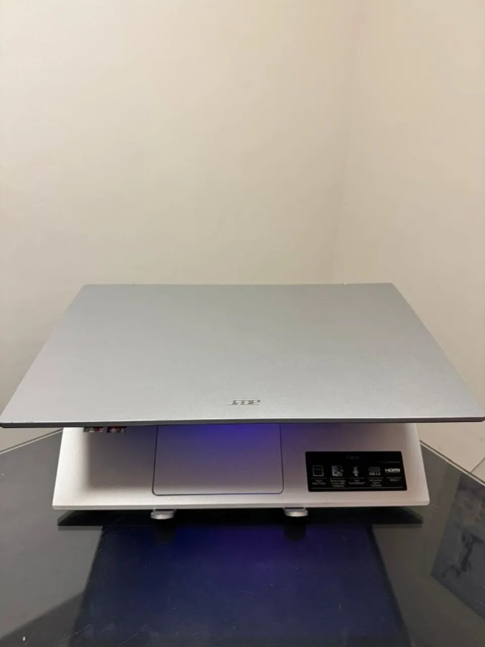 Notebook Acer - Ryzen 3-7320U - 4GB Ram - SSD 256GB Nvme - Radeon Graphics - Completo - Foto 4