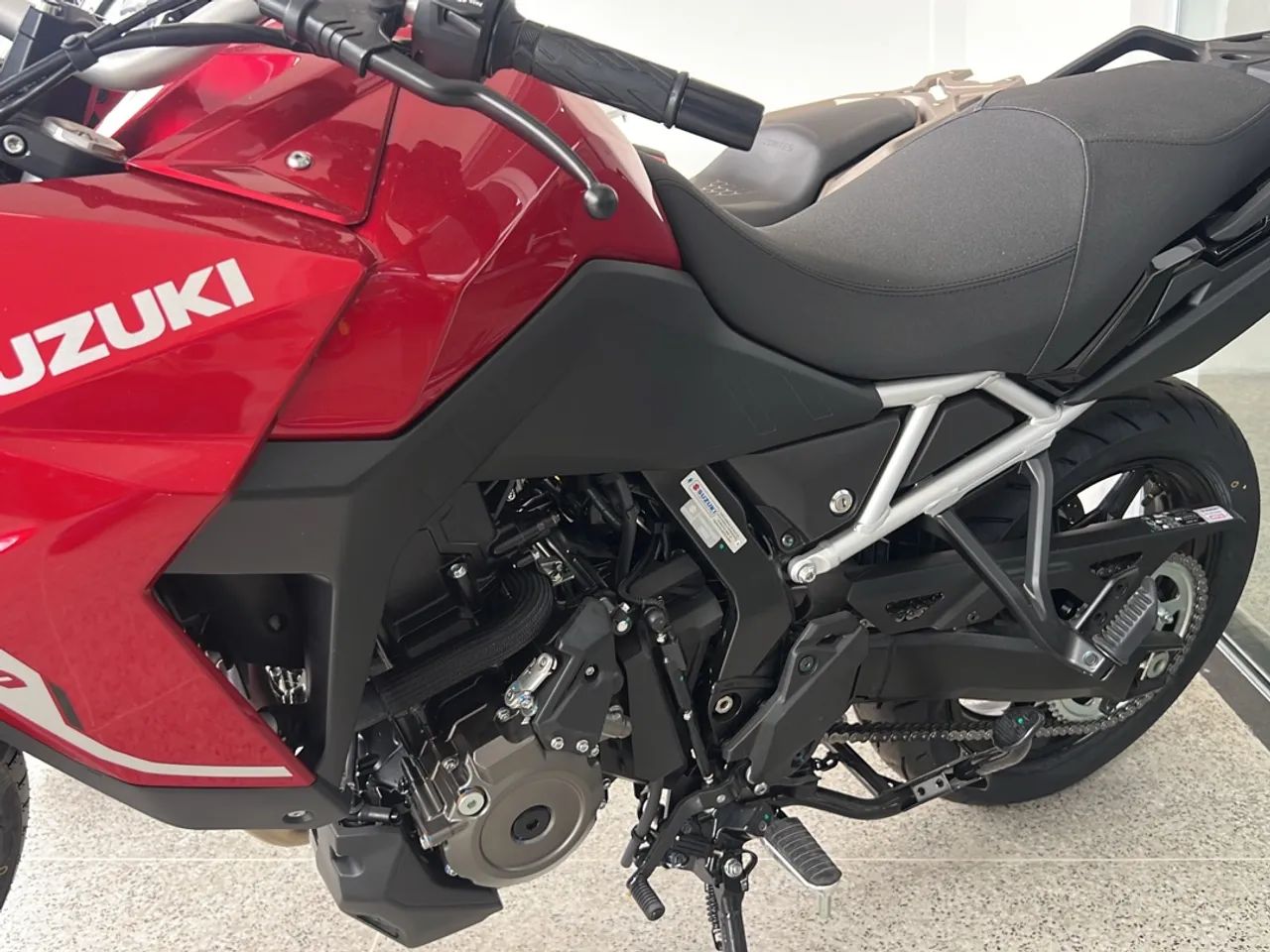SUZUKI V-STROM 800 - Foto 2