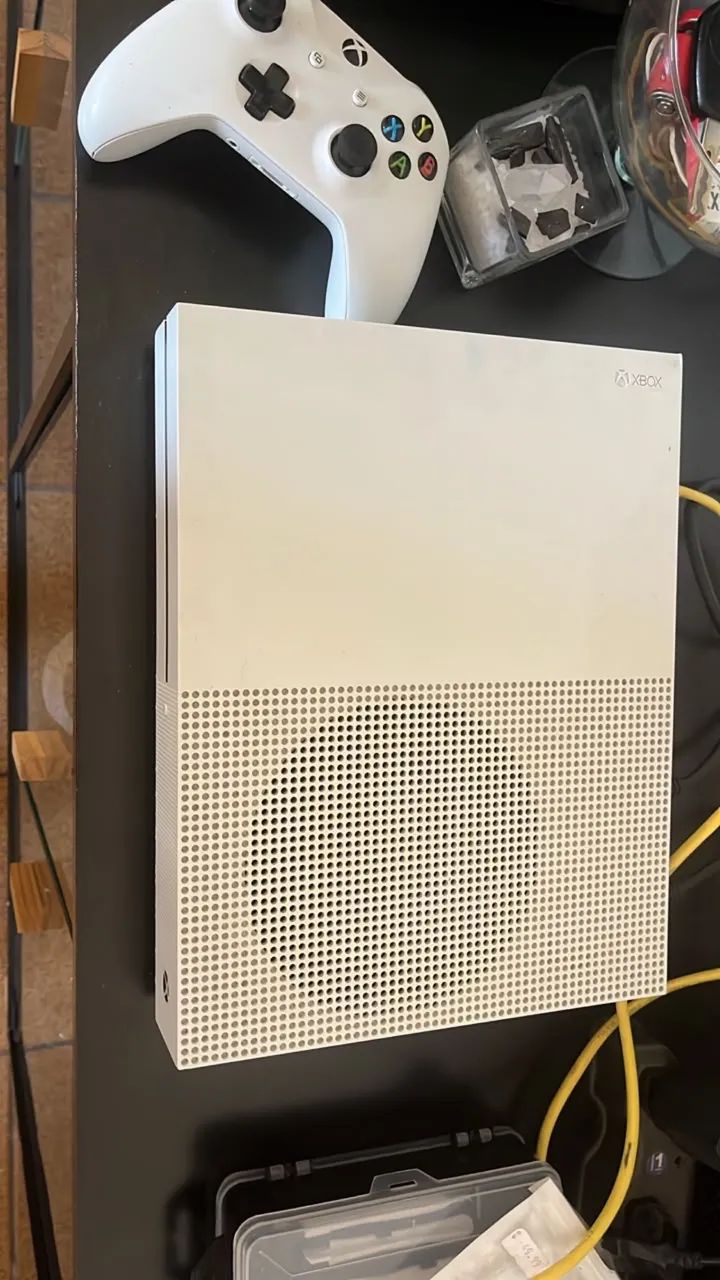 Vendo XBOX ONE S 1T