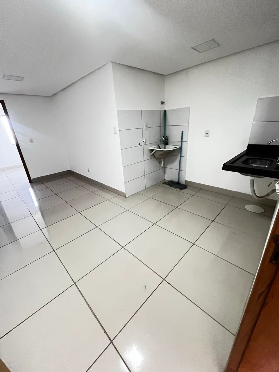 ALUGAMOS KITNET DE 1 QUARTO