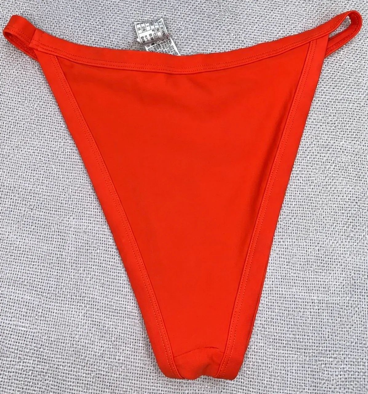 Biquíni laranja; Forever 21
