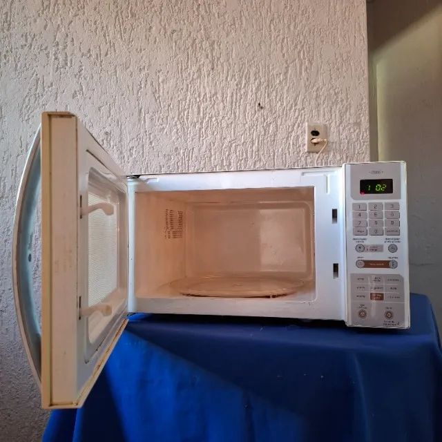 Micro-ondas Brastemp - Excelente - Foto 2