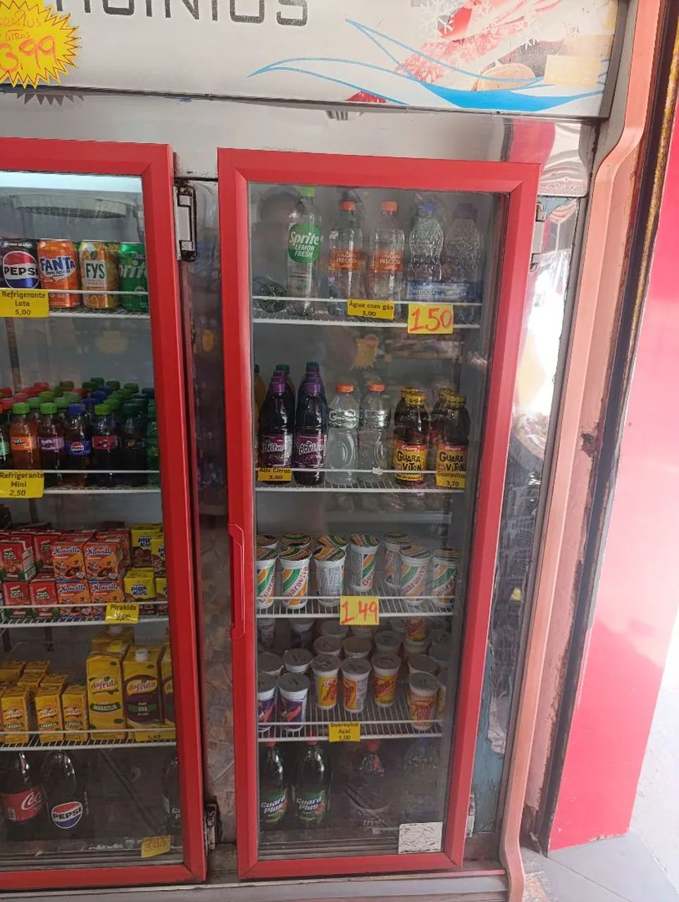 Freezer polofrio com 3 portas. 