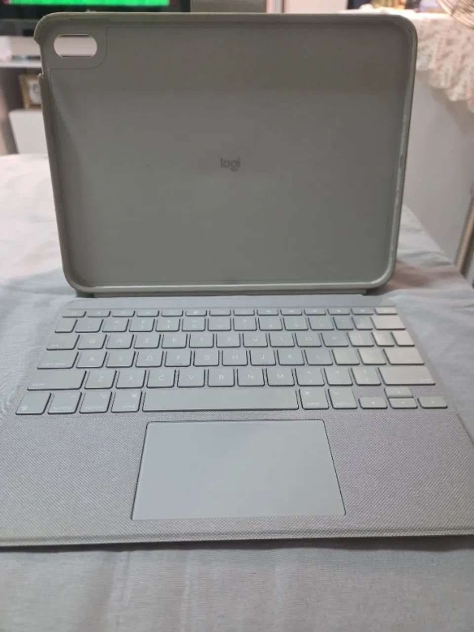 Teclado para Ipad 10th generation Logitech 