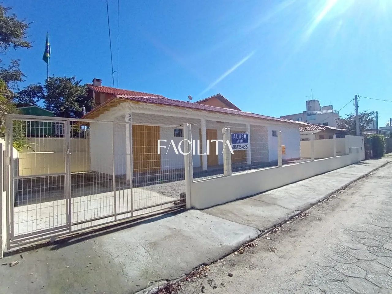 Casa com 3 quartos no bairro Canasvieiras, Florianópolis