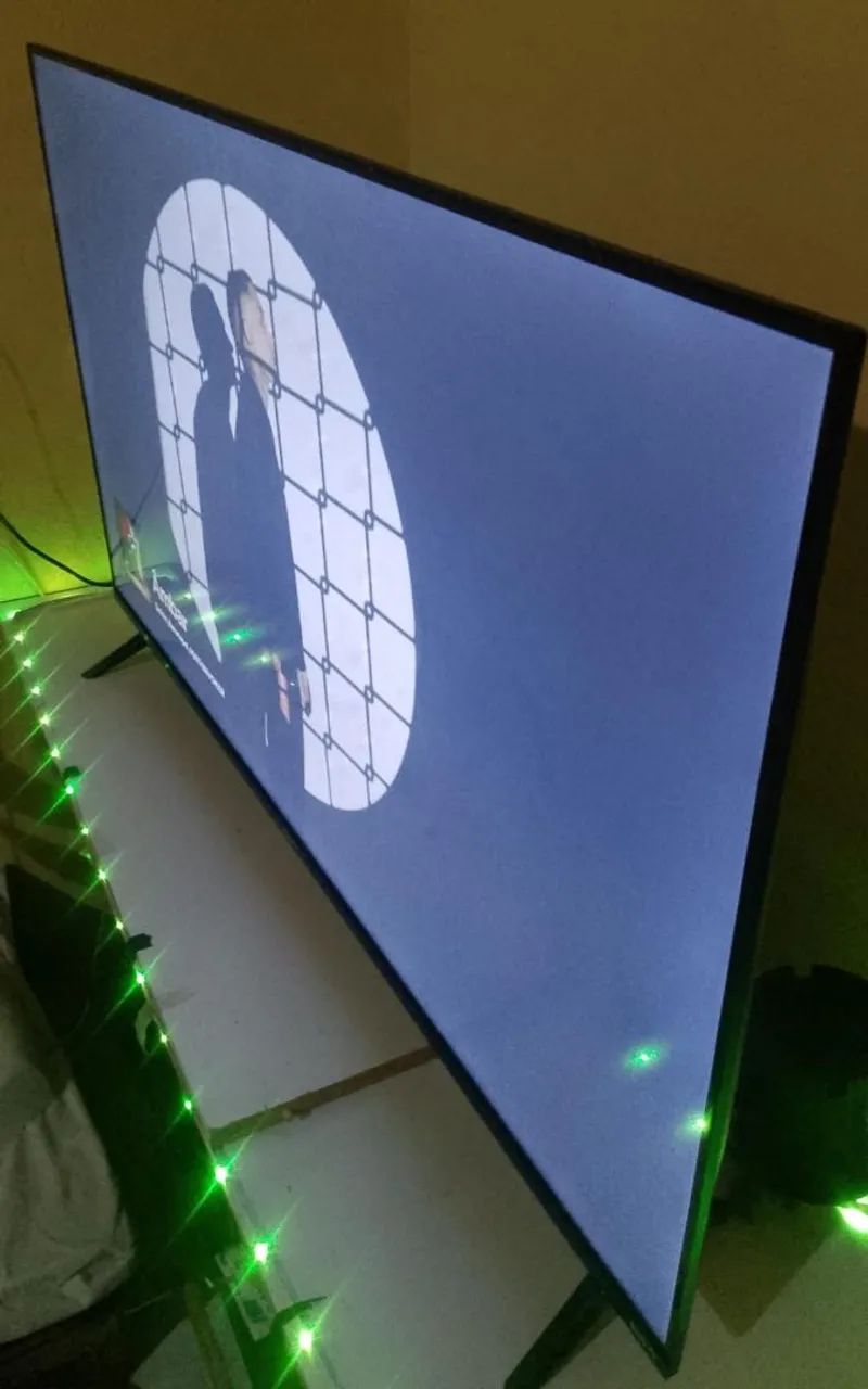 TV 43 polegadas smart semp Roku 