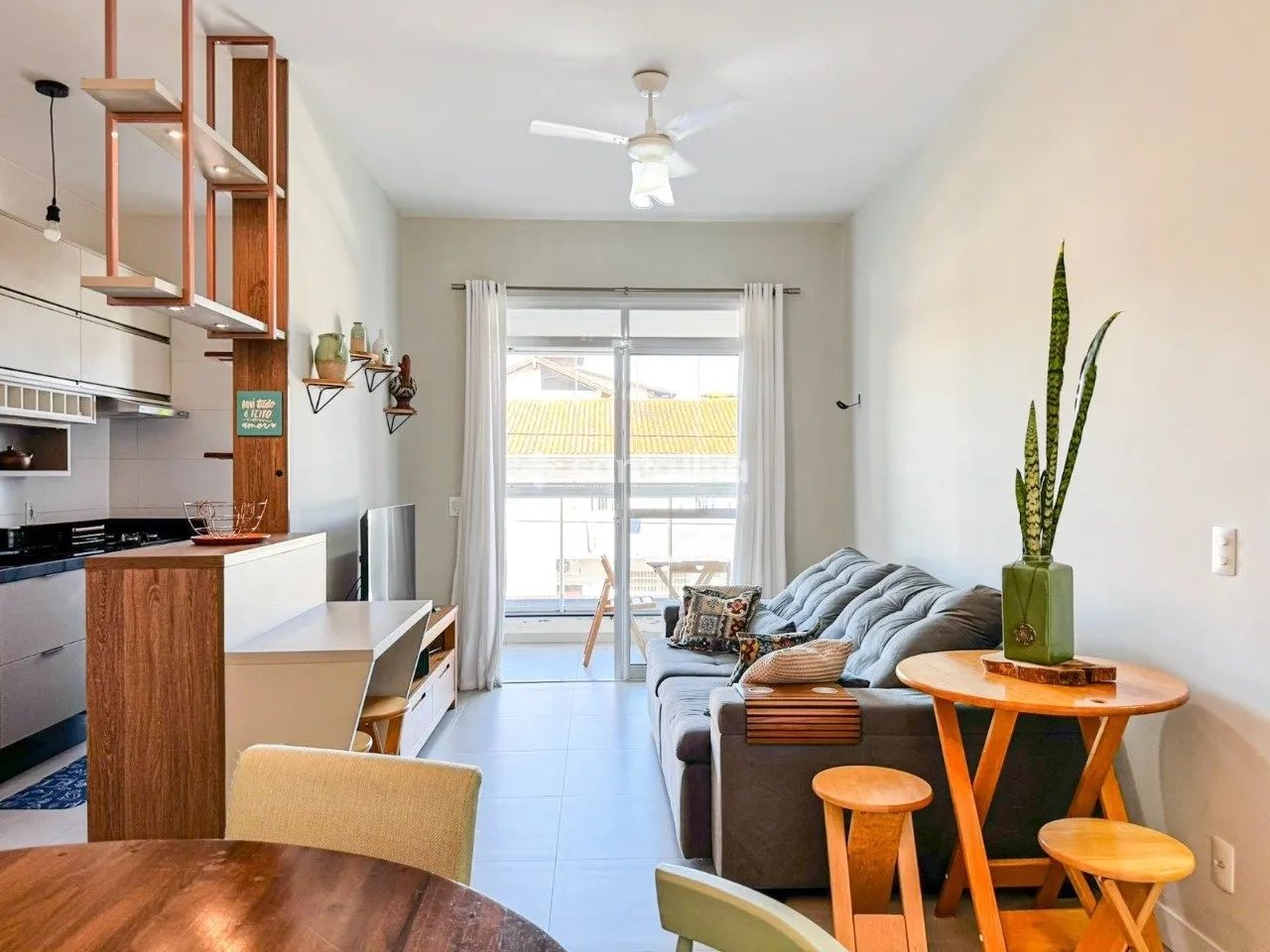 Apartamento com 2 dormitórios para alugar, 72m² - Campeche - Florianópolis/SC - Foto 2