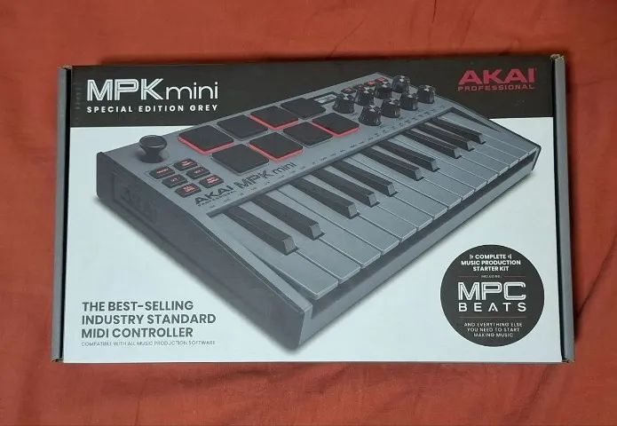 Teclado Controlador Akai MPK Mini MK3 Cinza - Instrumentos