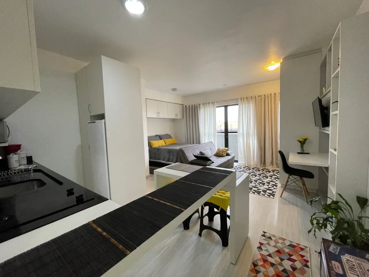 Studio mobiliado à venda com 1 vaga no Centro de Curitiba Edifício Life Space Sete - Foto 2