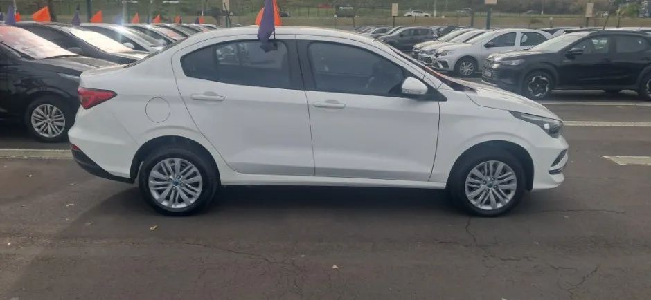 Fiat Cronos Drive 1.3 8V Flex Aut. 2024 - Foto 3