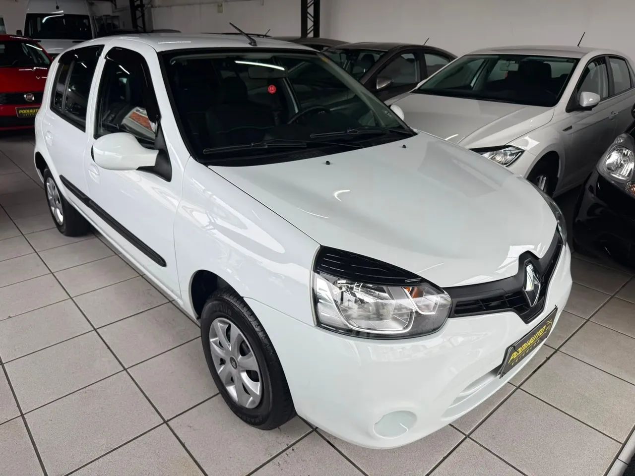 Renault Clio Expression Hi-flex 1.0 16V 3P 2016 - Foto 2