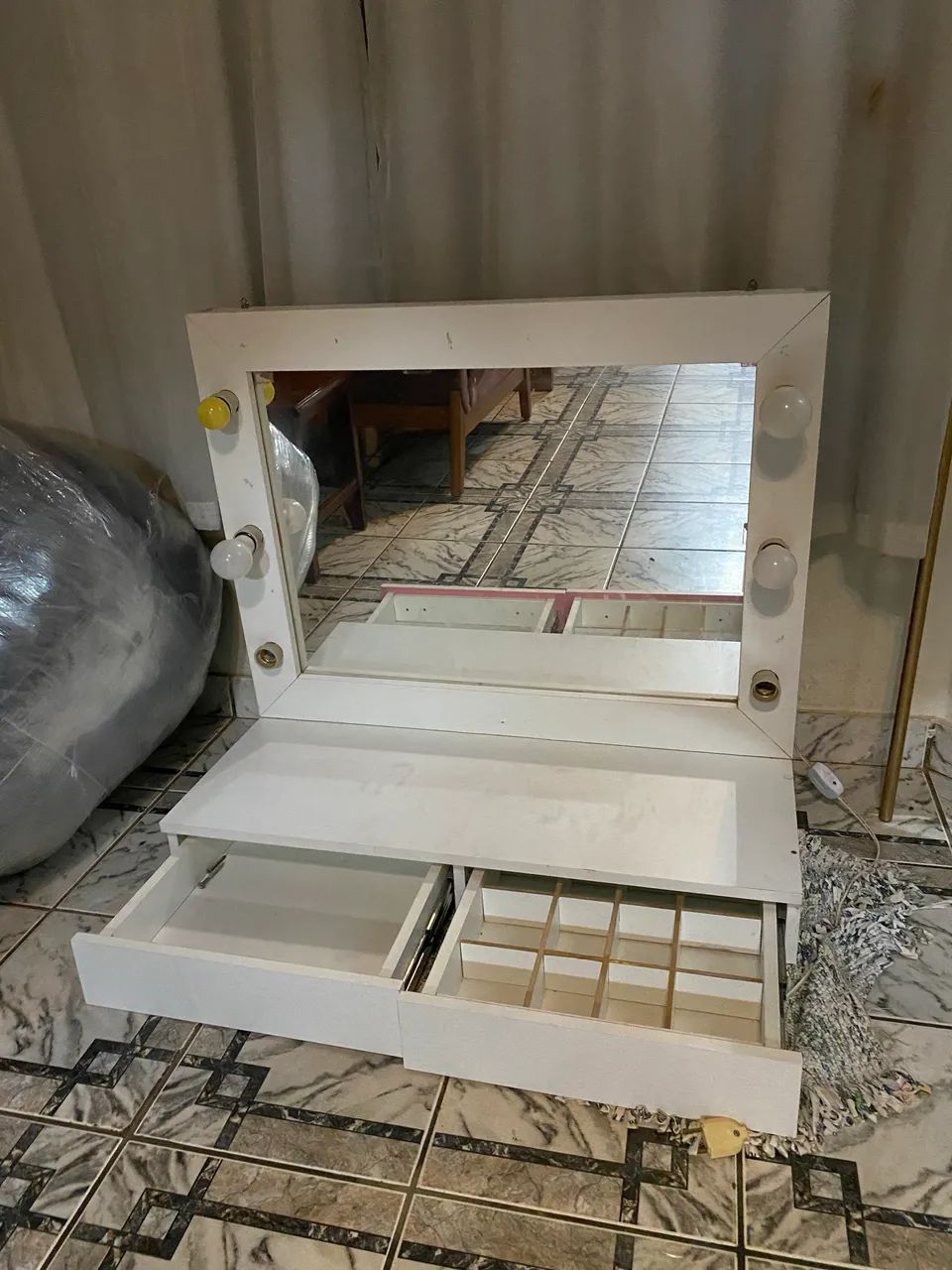 Dressing table vanity 65204503603585120