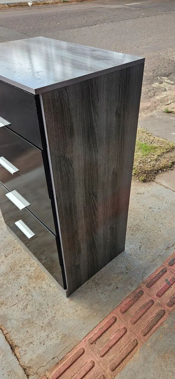 Vende - Se Cômoda Com 5 Gavetas ! - Foto 3