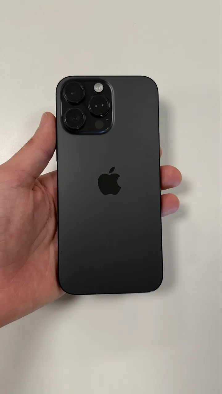 iPhone 16 Pro Max - Foto 2