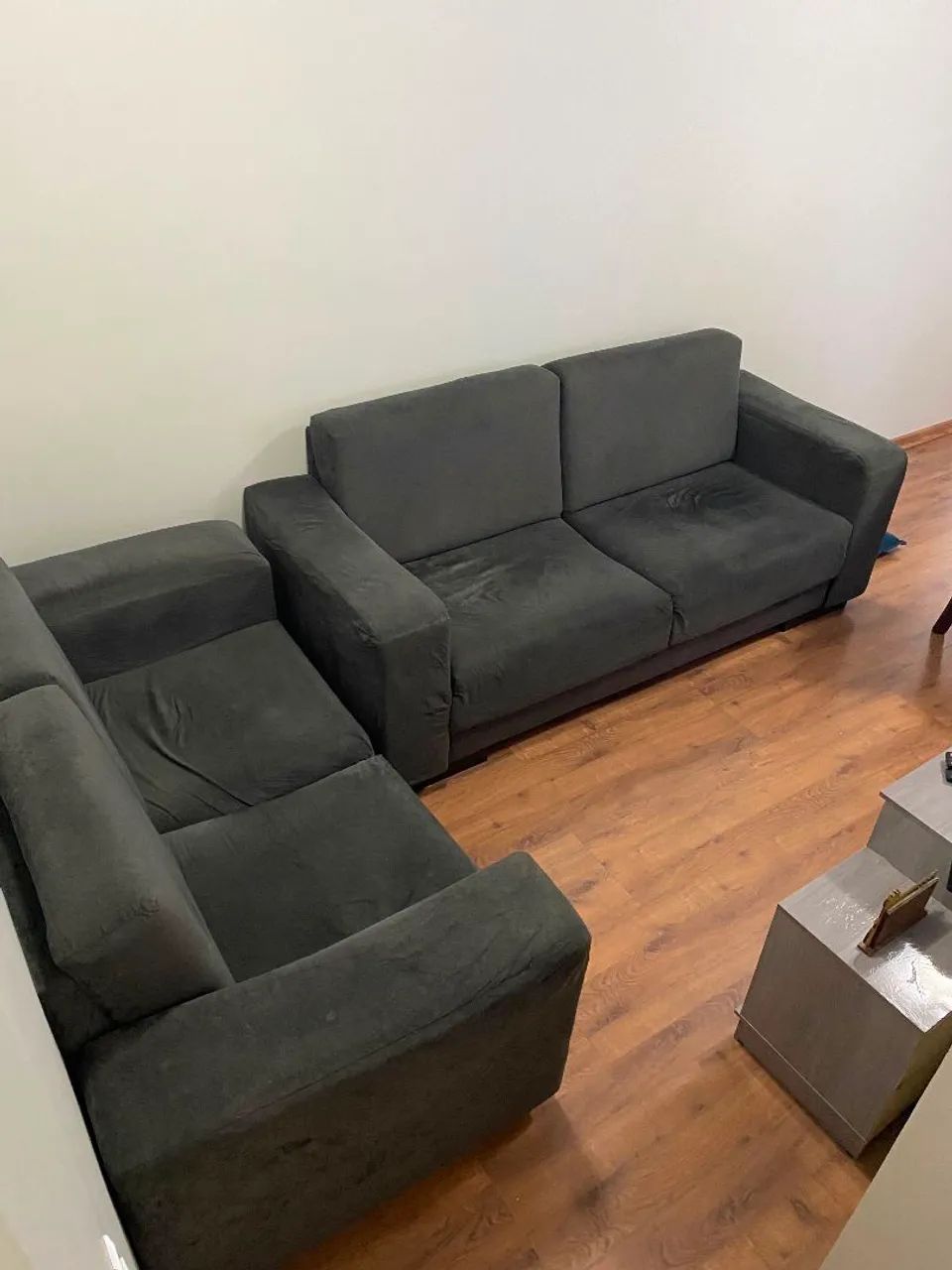 Venda de sofá semi novo 3 e 2 lugares valor 500 - Foto 3