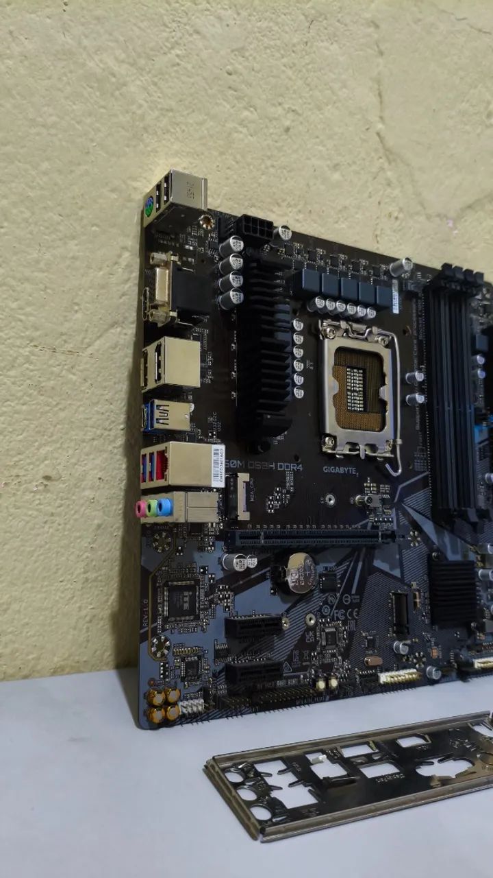 Placa Mãe Gigabyte B660M DS3H DDR4 - Foto 2