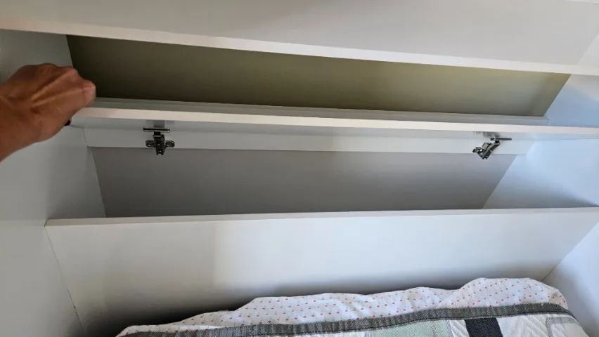 Guarda Roupa Solteiro com Cabeceira  - Foto 4