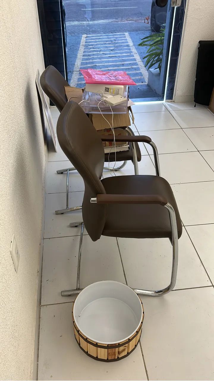 Cadeiras escritório  com braços 