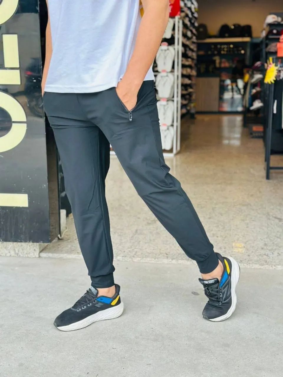 Calça de elastano importada