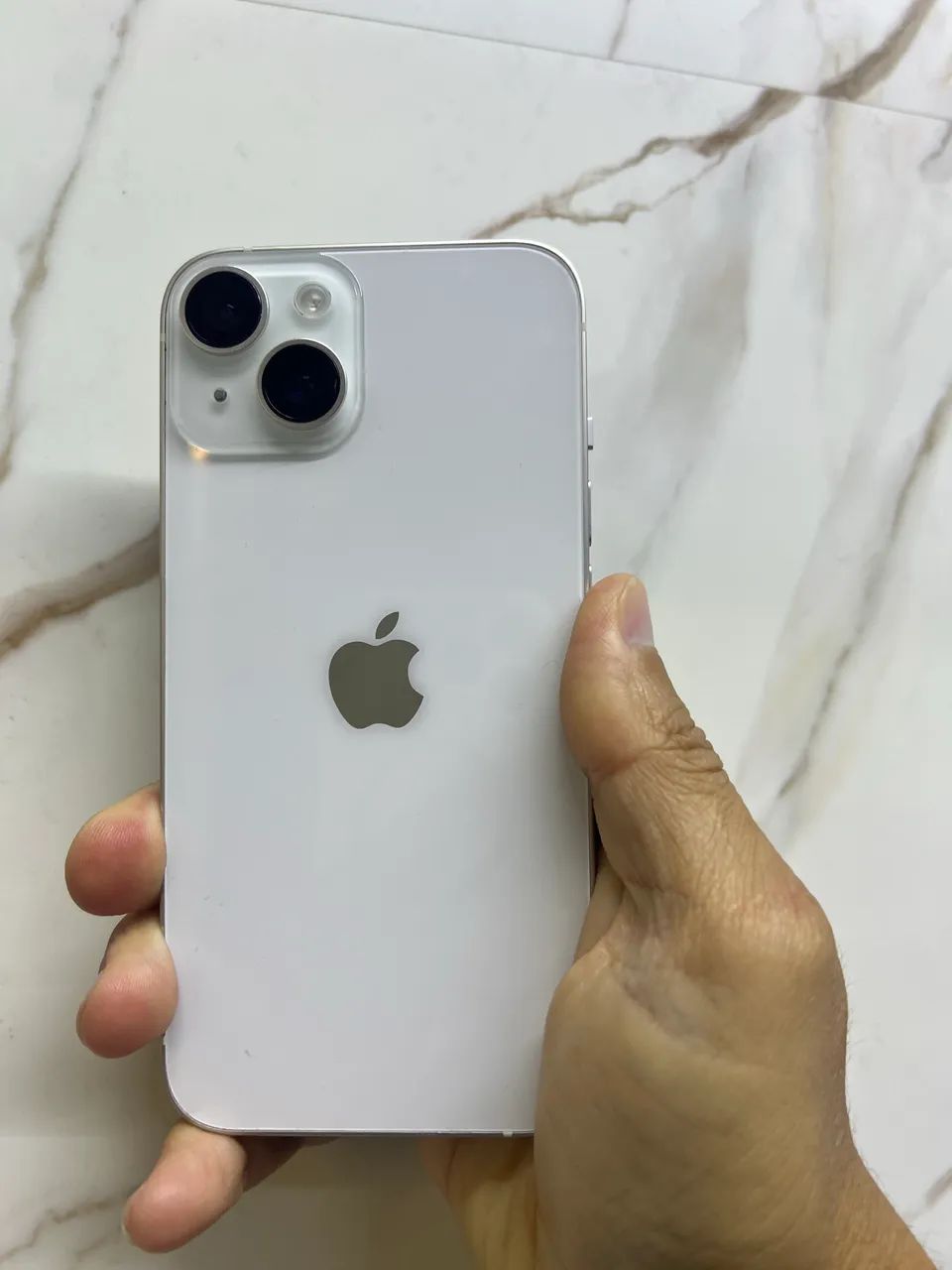 iPhone 14 128gigas bateria 93% 