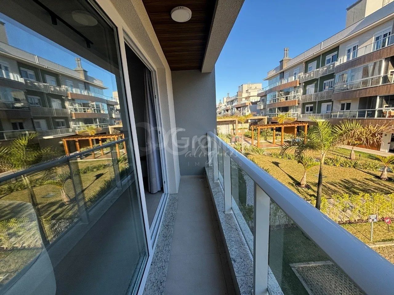 Studio semimobiliado em frente a praia - Foto 4