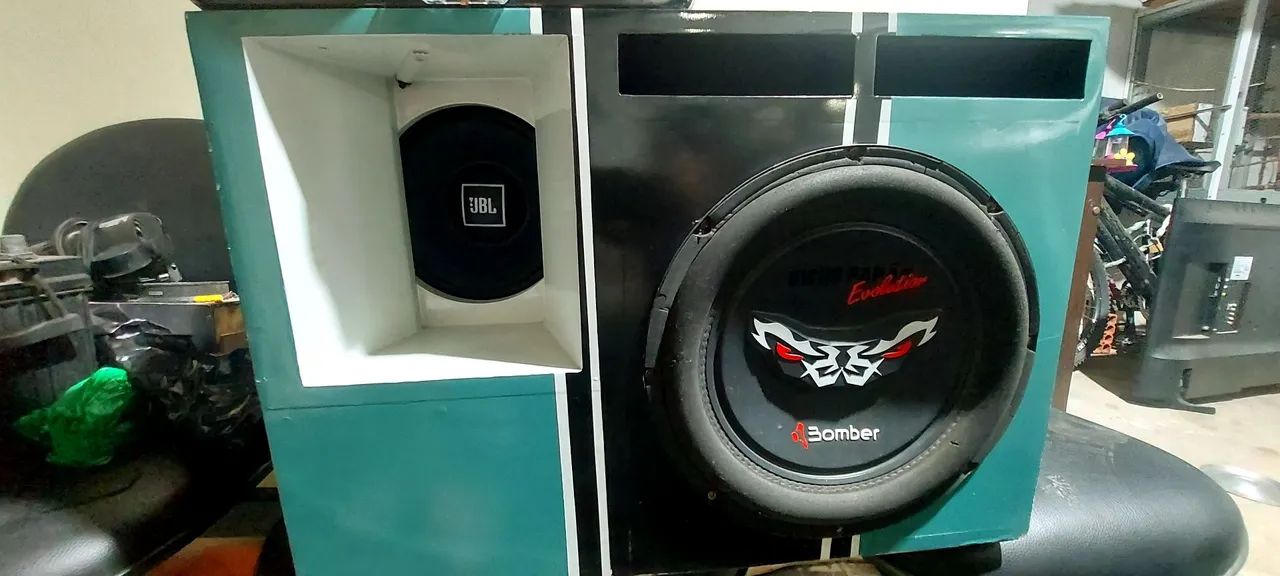 Caixa com subwoofer, médio, twitte e corneta  - Foto 3
