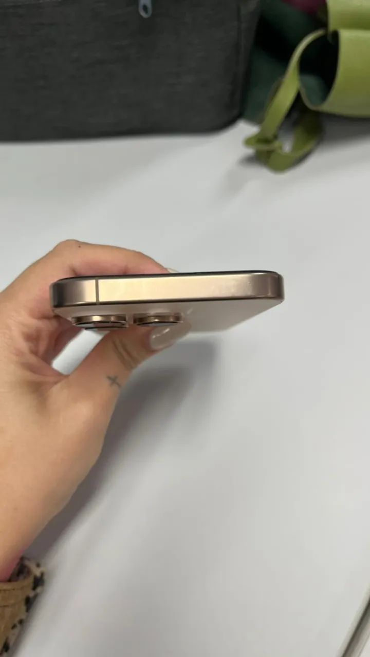 Iphone 16 Pro 128 GB - Foto 4