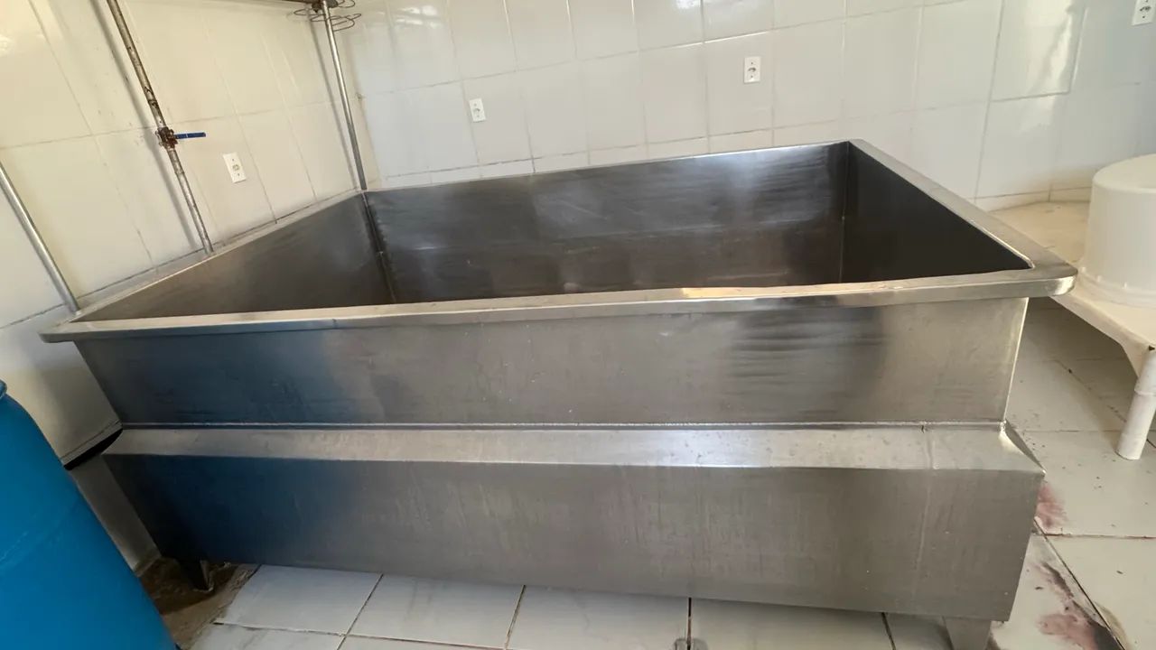 Taque em inox, para fabricação de queijos 2000 LTS vapor