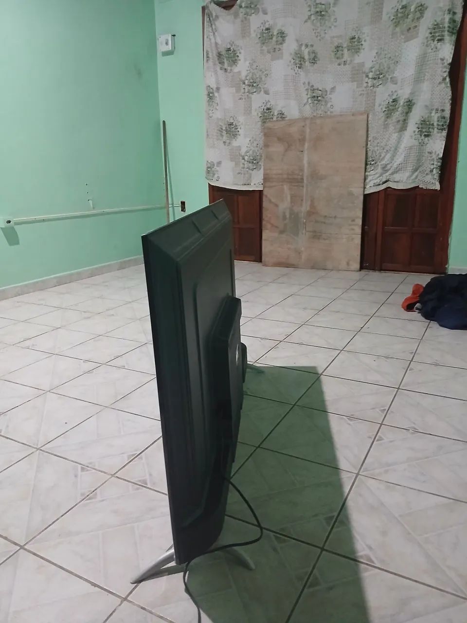 Roku tv philco 50 polegadas novinha no precinho pra vender logo - Foto 4