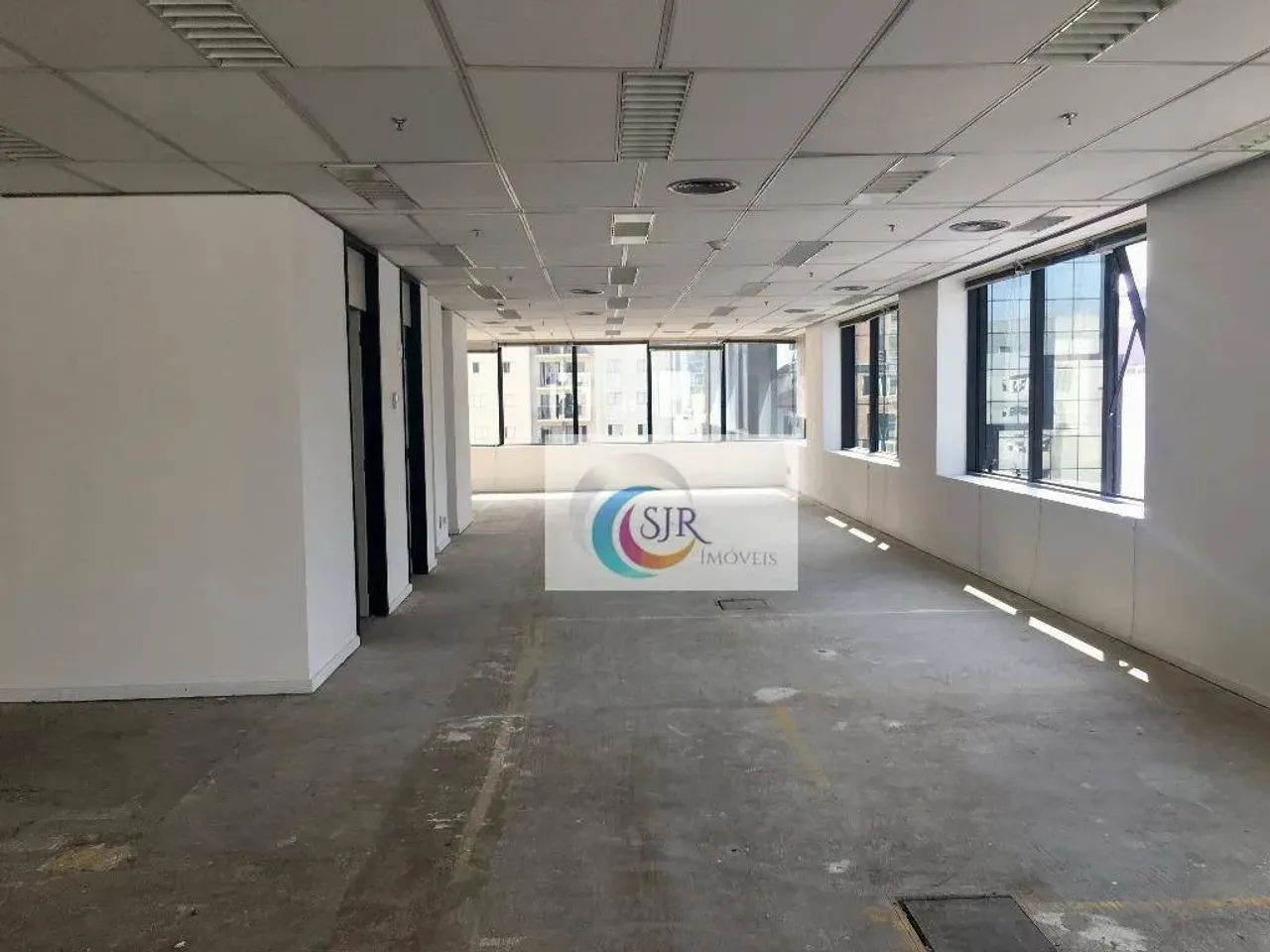 Andar com 282,00m² área útil com forro, iluminação, ar condicionado central, piso com elet - Foto 4