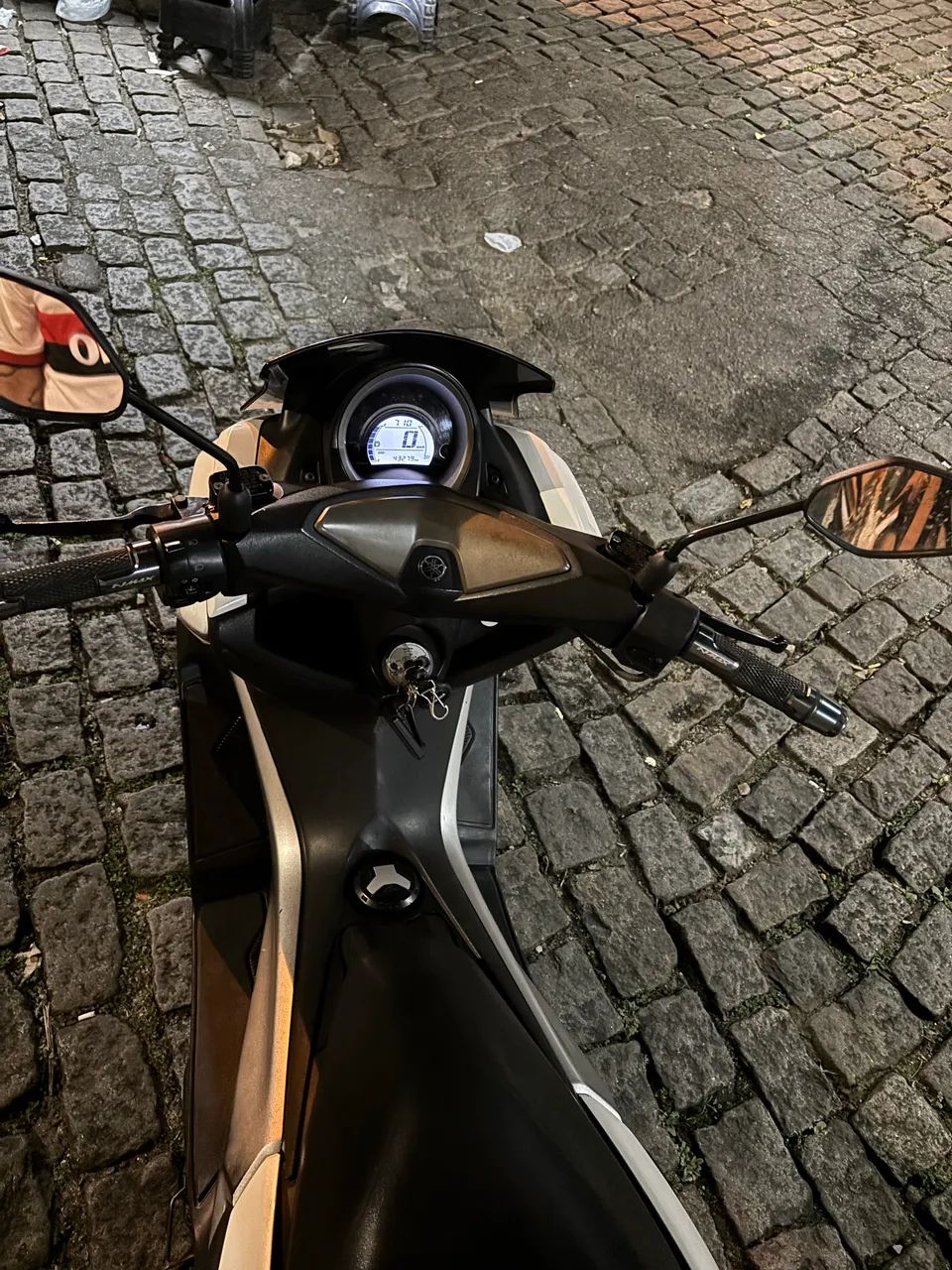 NMAX  - Foto 3