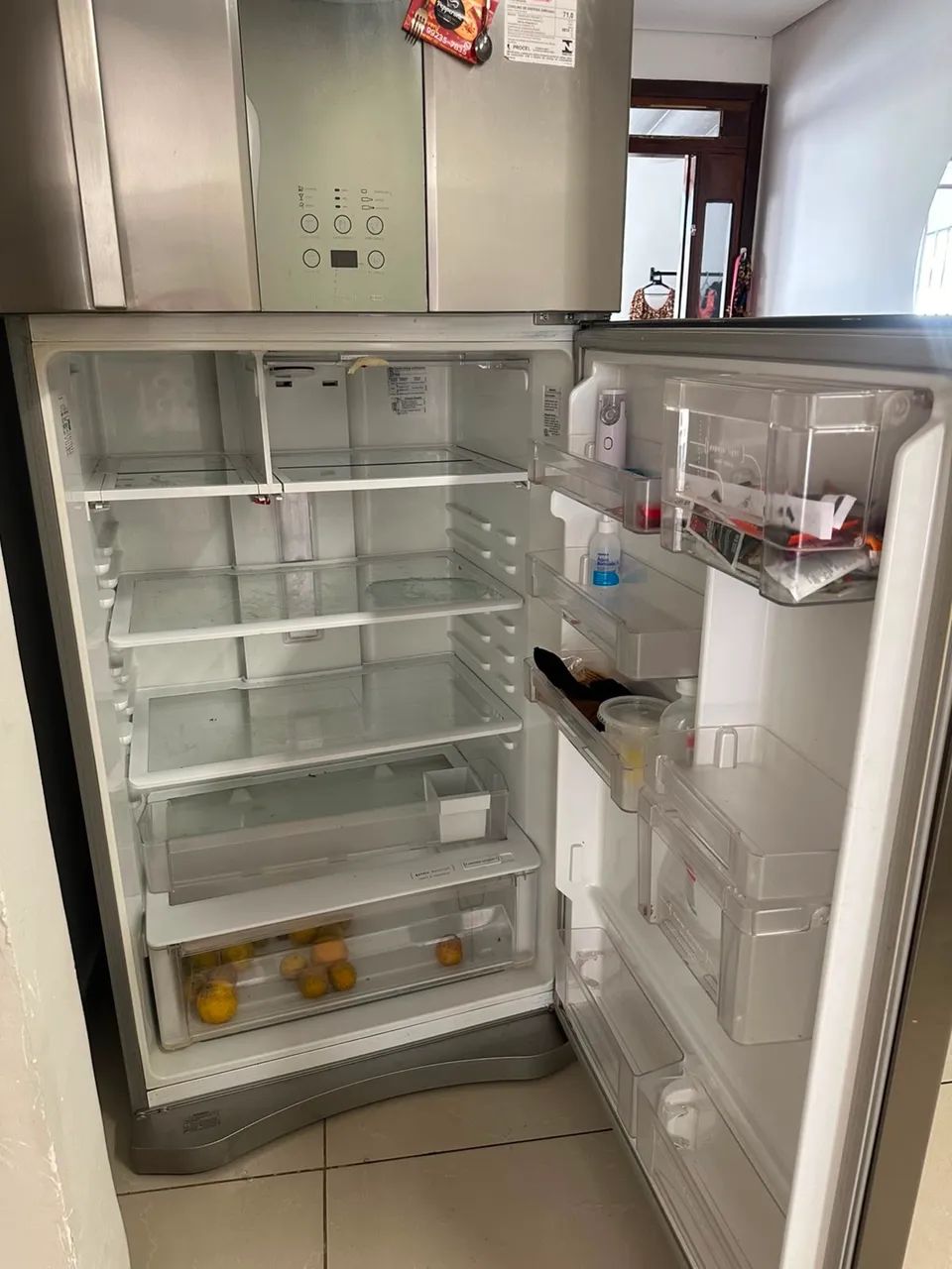 Geladeira 500 Litros - Grande, Conservada e Funcionando Perfeitamente - Foto 4