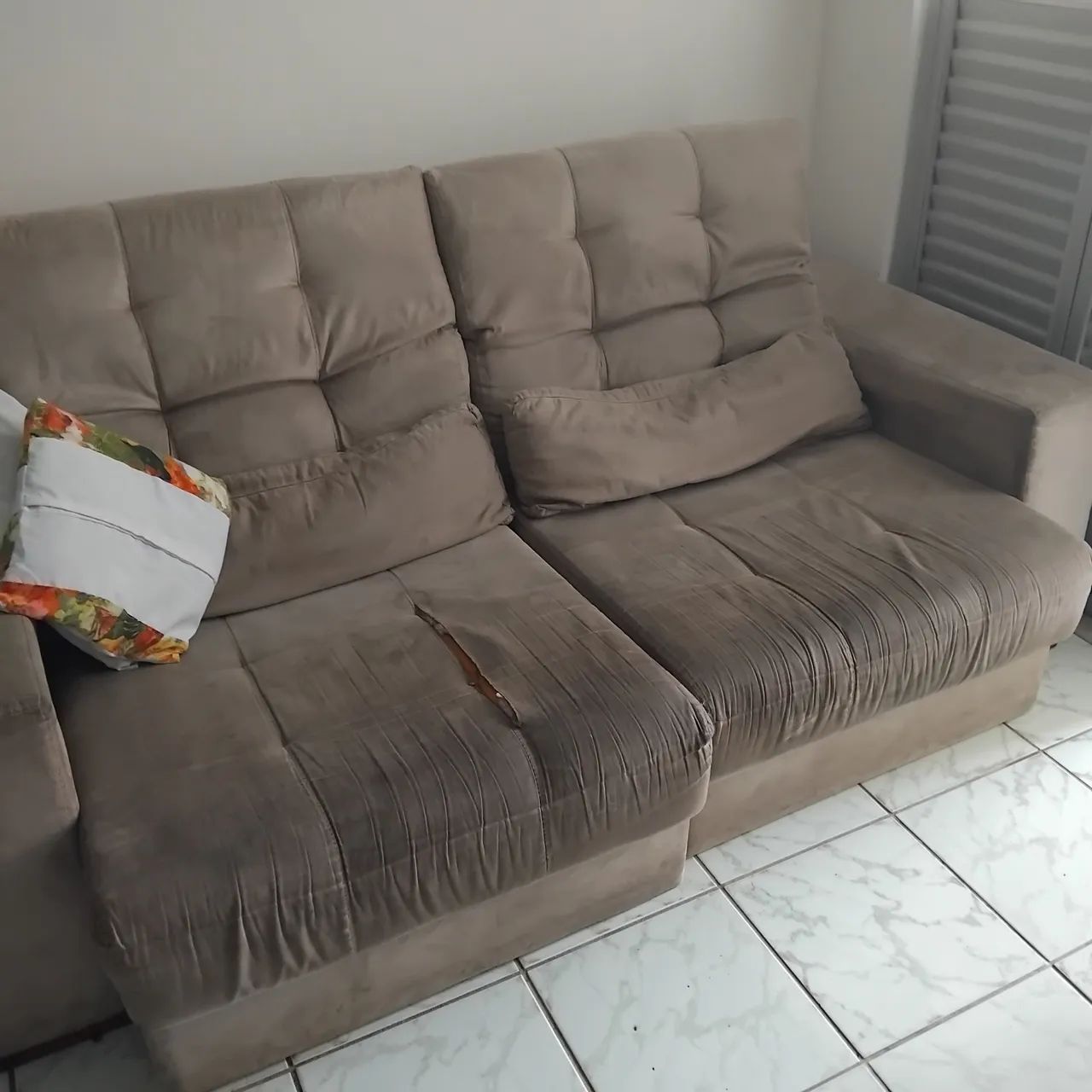 Vendo sofá retrátil e reclináveis 