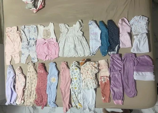 Lote de roupas menina RN a 3 meses Importadas Carter's  abaixei 550,00 - Foto 3