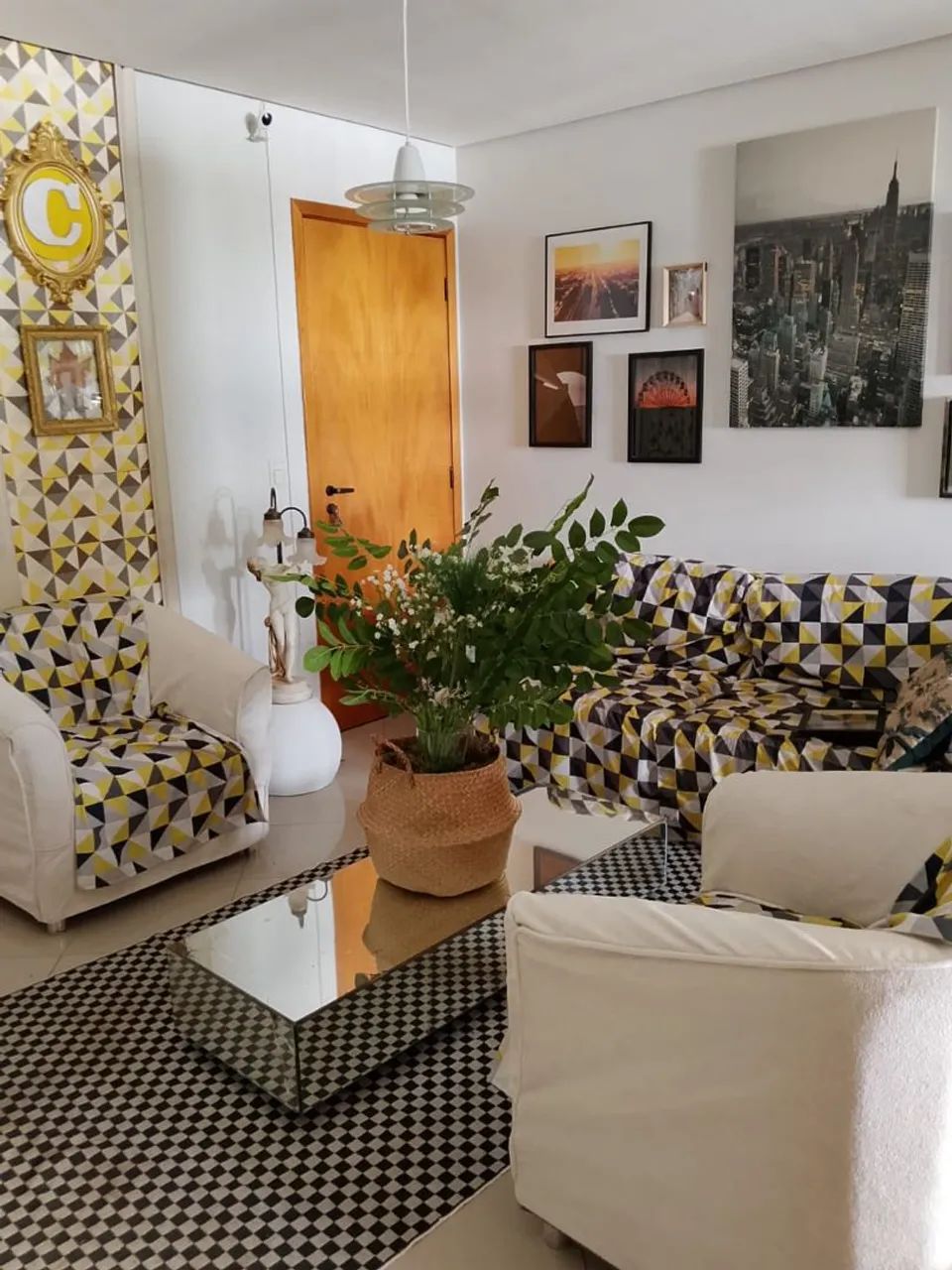 Quarto Top em águas claras 