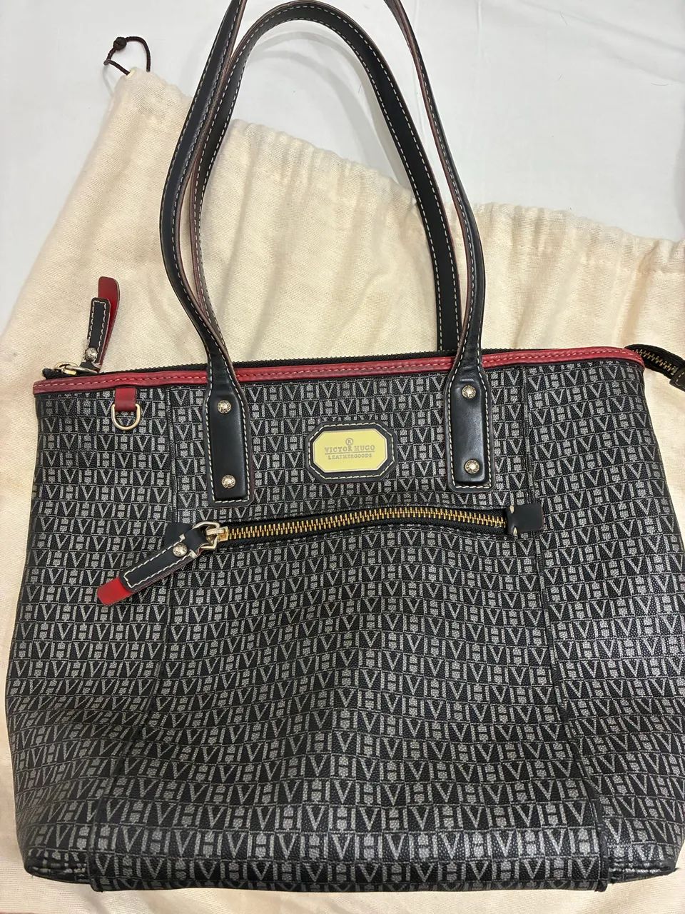 Bolsa couro legítimo Vitor Hugo preta  - Foto 4