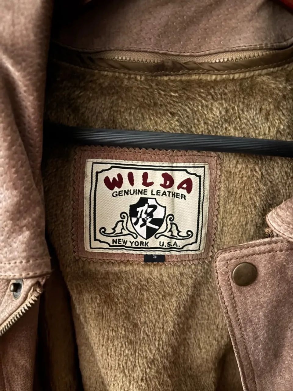 Jaqueta Vintage Wilda de couro camurça marrom - Foto 3