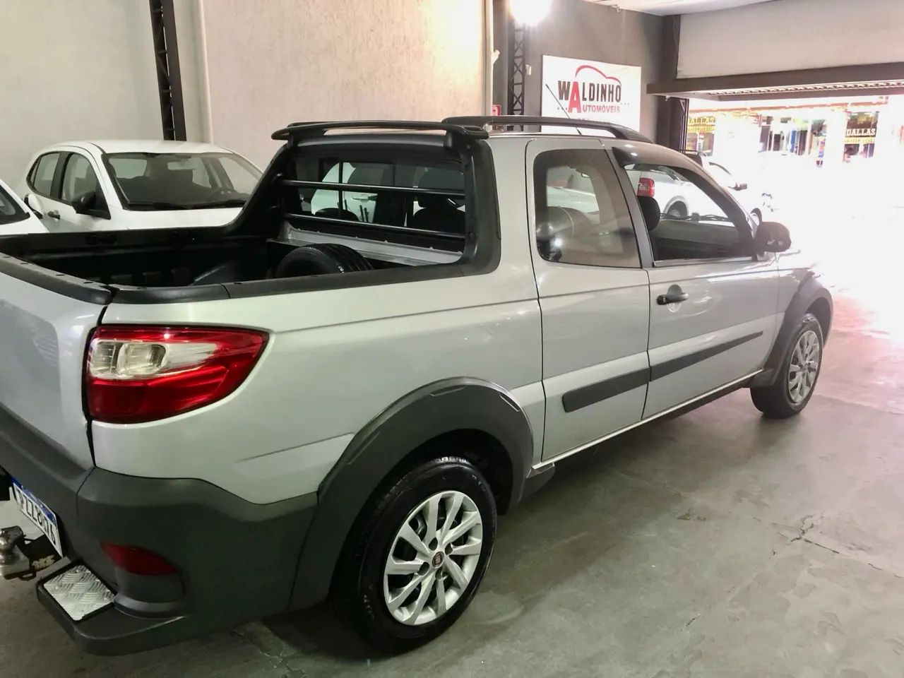Fiat Strada Working Hard 1.4 Fire Flex 8V CD 2018 - Foto 5