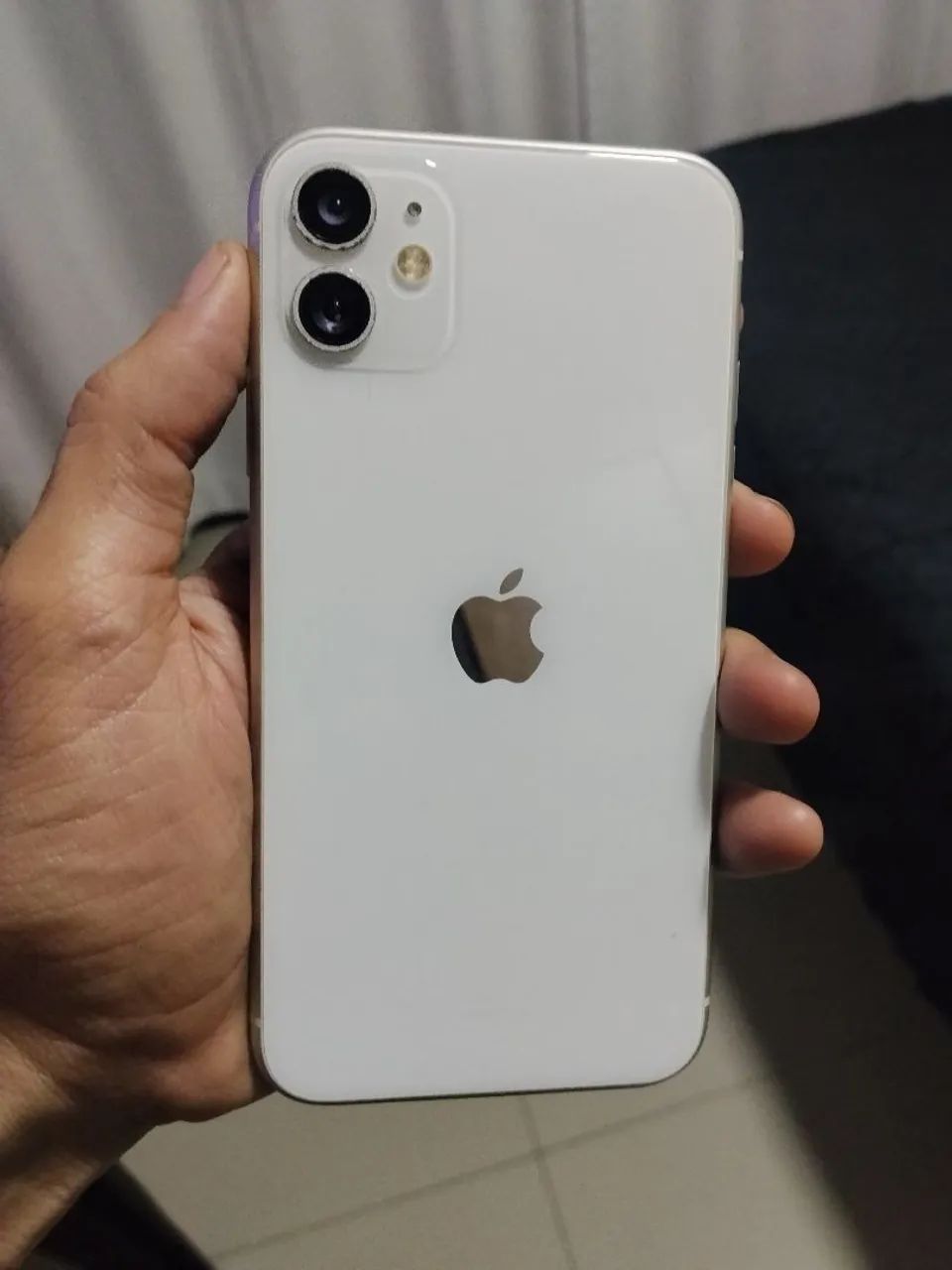 iPhone 11 __ 64GB - Foto 4