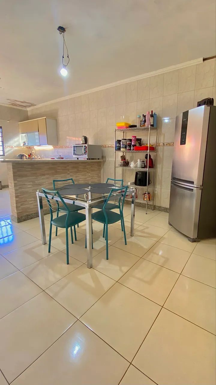 Vendo casa em excelente condomínio  e localização  - Foto 2