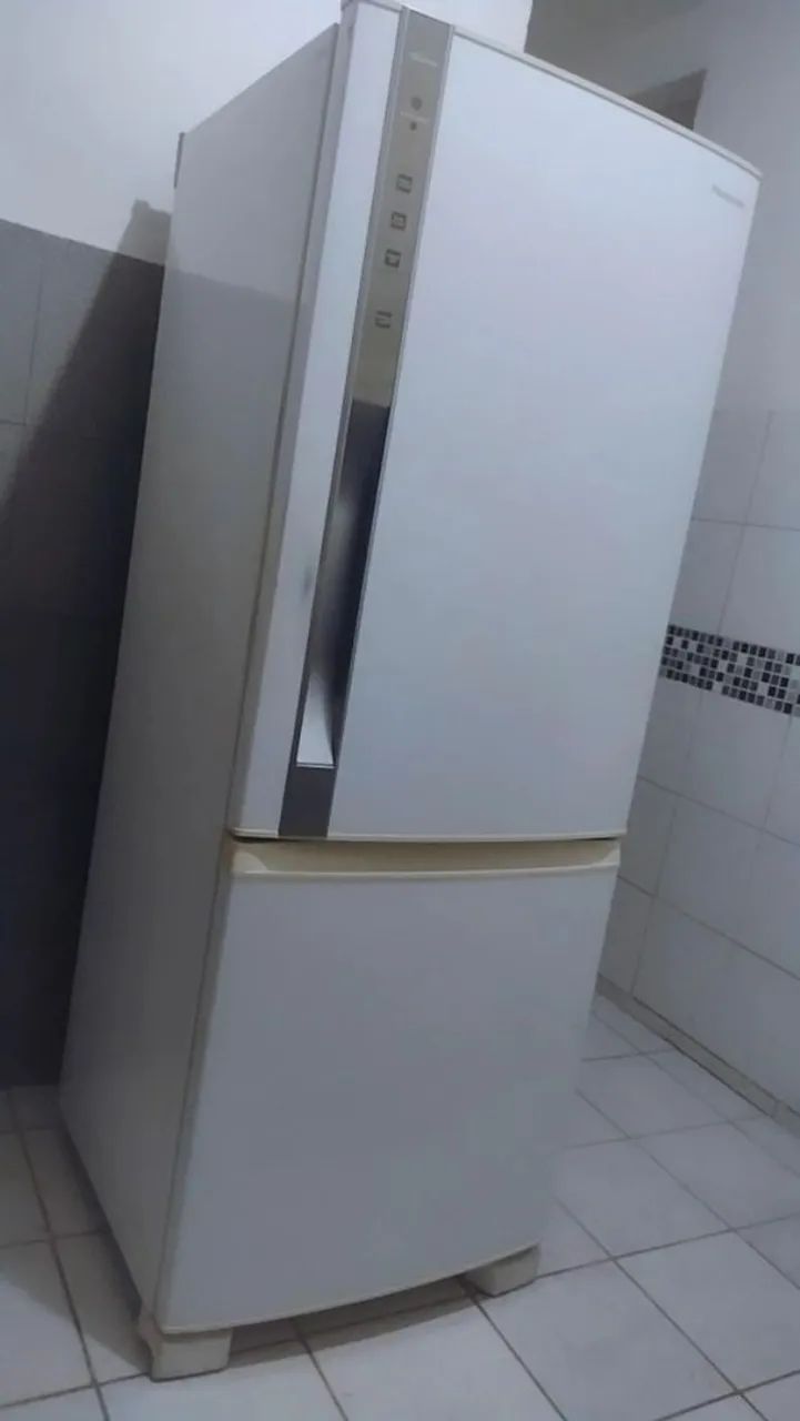 Geladeira Panasonic 