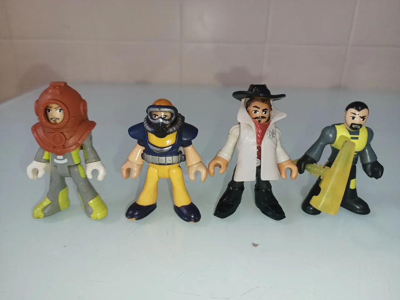 Helicóptero e bonecos imaginext  - Foto 5