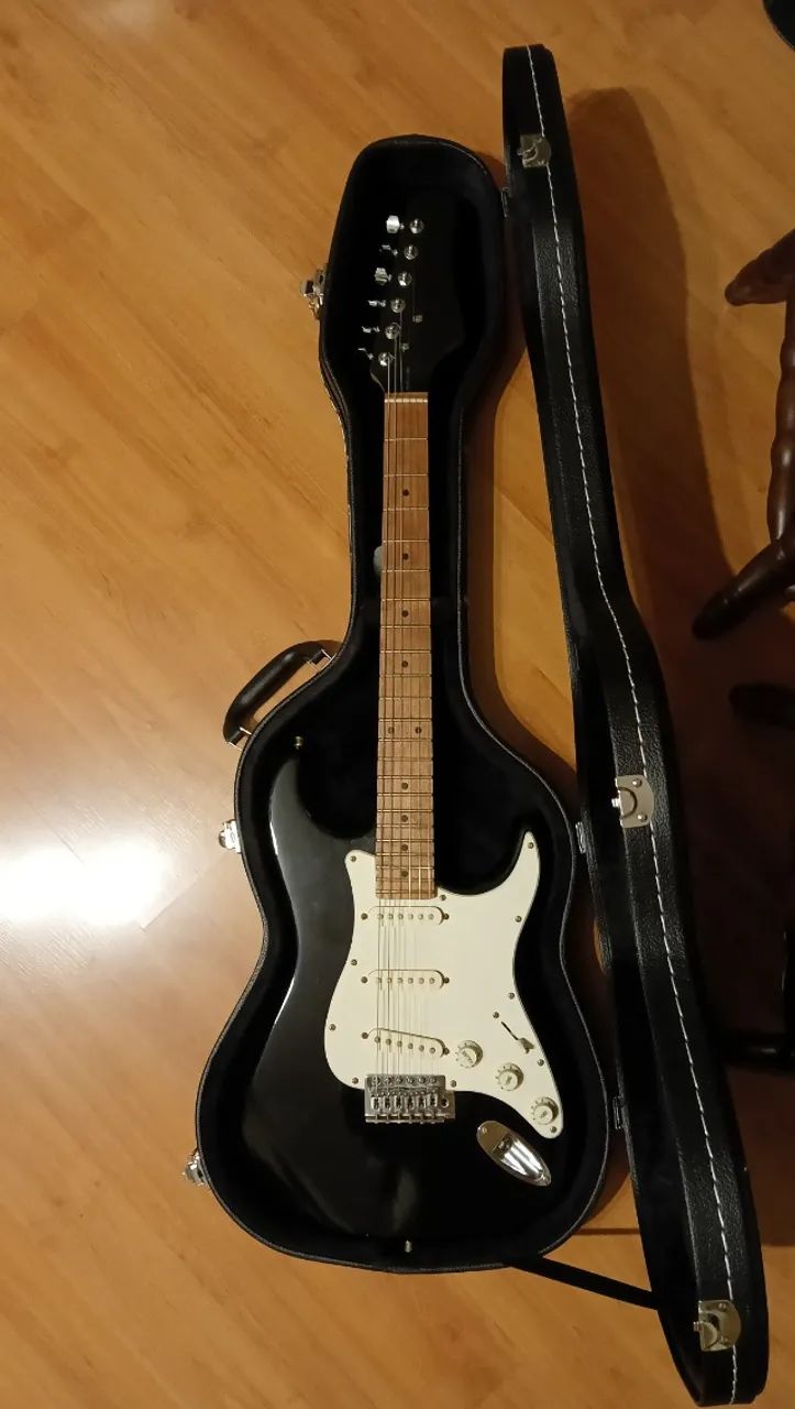 Guitarra Black Strat SSS - Foto 3