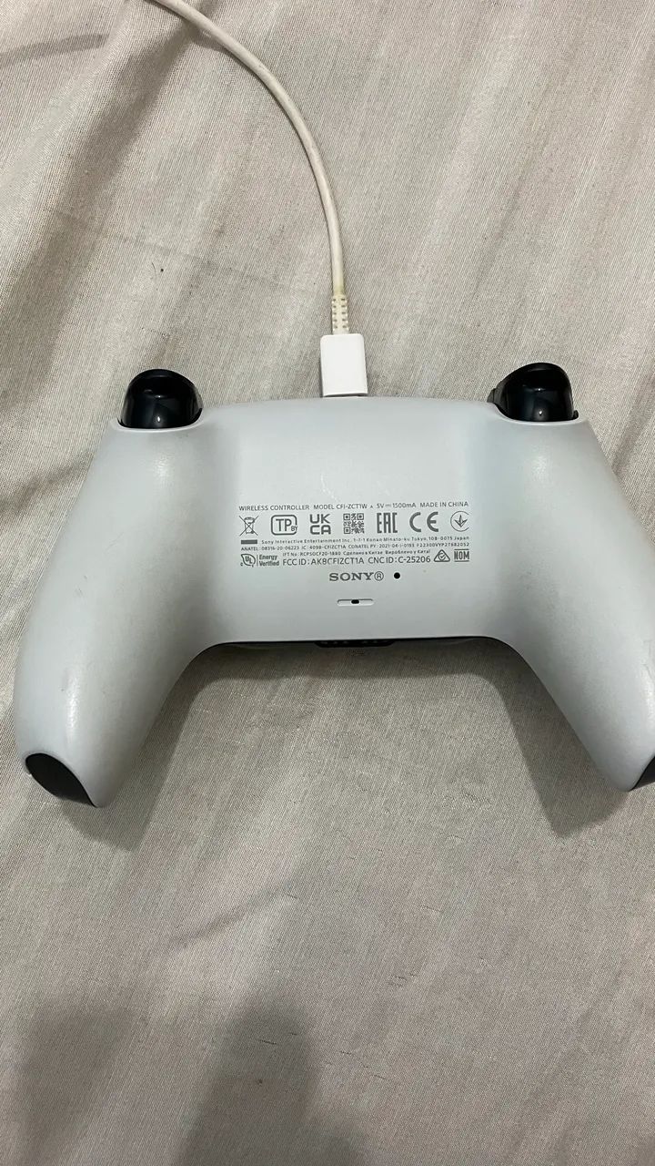 DualSense PS5