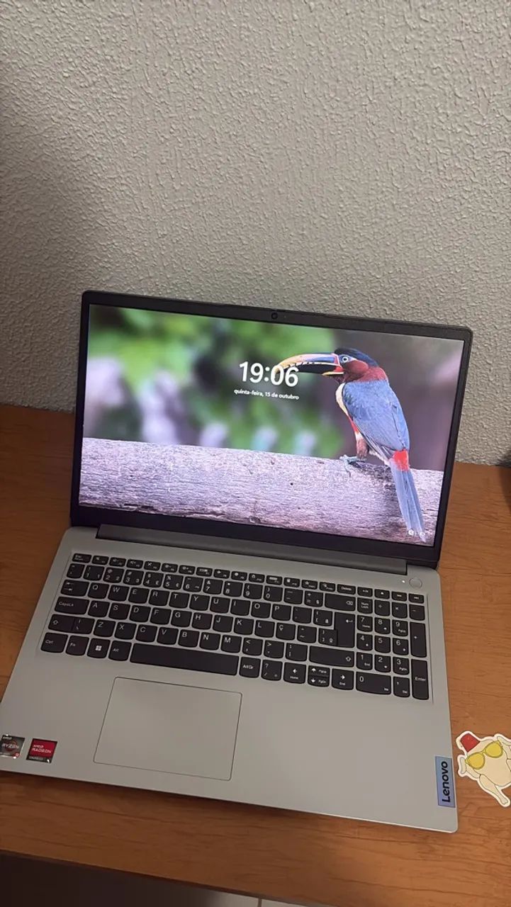 Notebook- Lenovo 