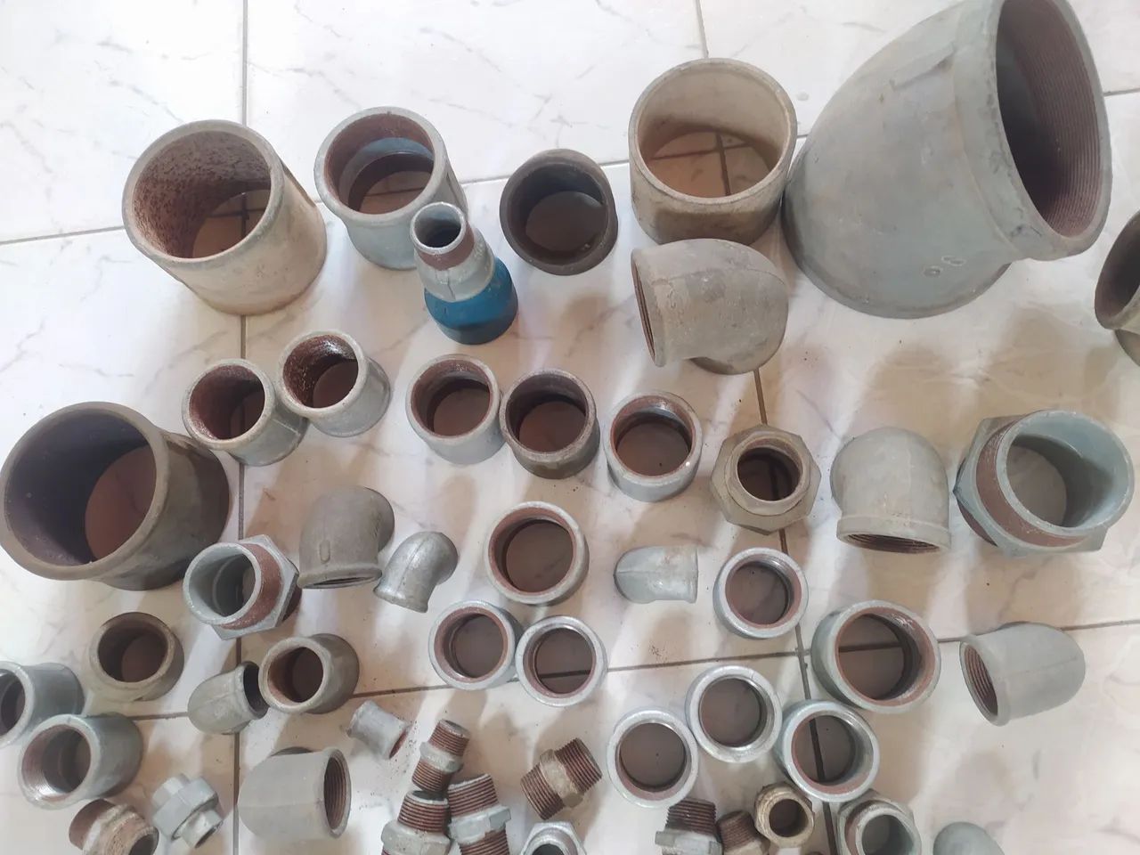 100 Conexões galvanizadas Tupy variadas  - Foto 5