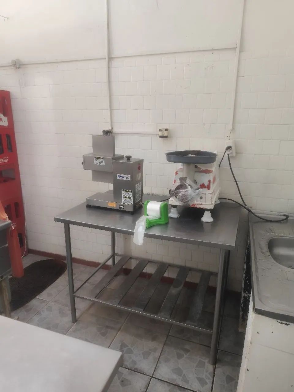 Açougue completo pronto para trabalha,  pego carro como parte do pagamento - Foto 2